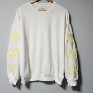 Goodie Two Sleeves White Sweatshirt Sweater Yellow Heart Applique L